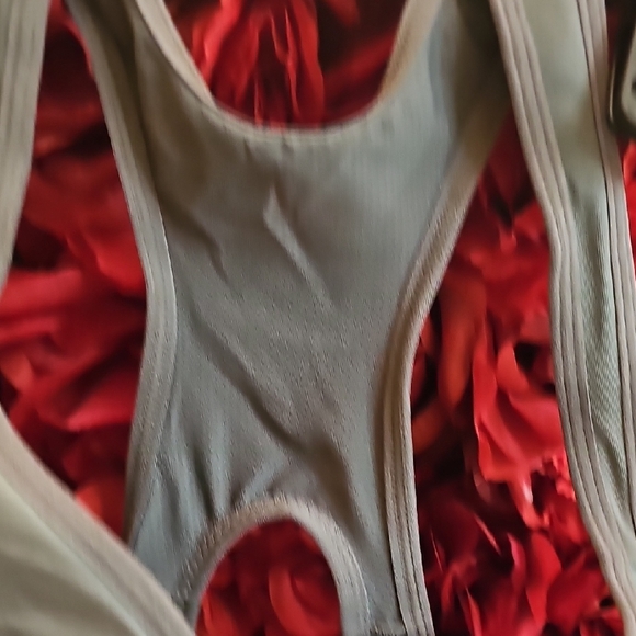 Gray Sports Bra - Picture 4 of 6